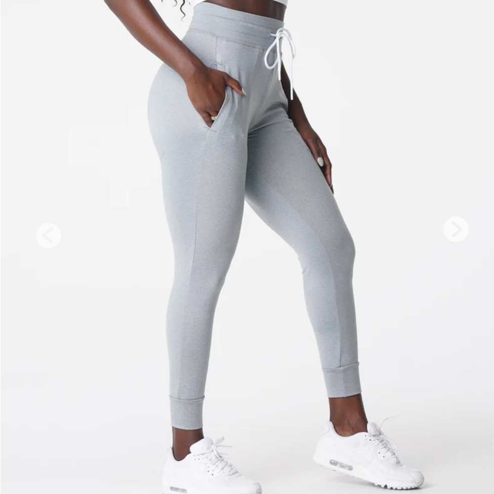 NVGTN Silver Mist Joggers